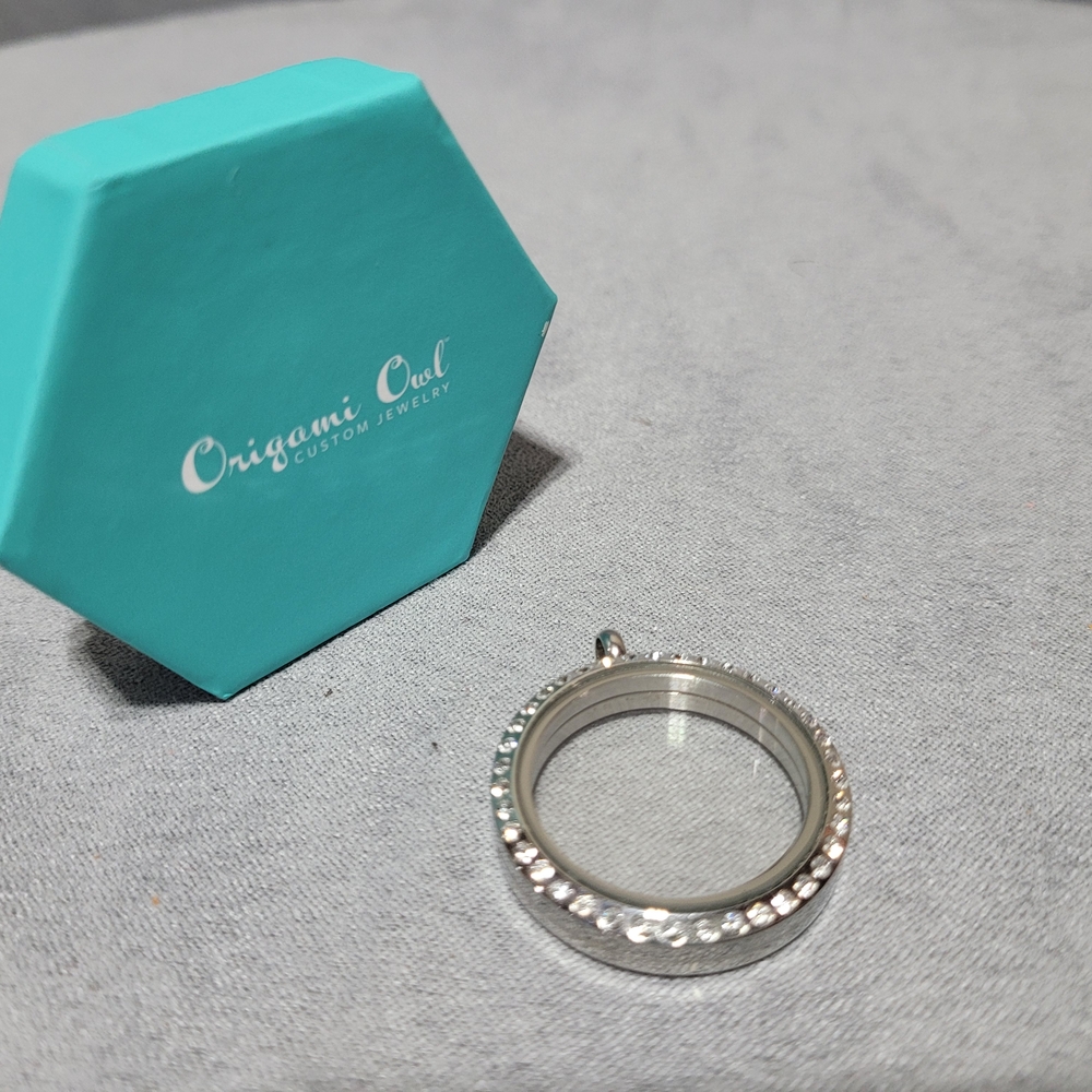 Origami Owl Silver Locket with Crystals